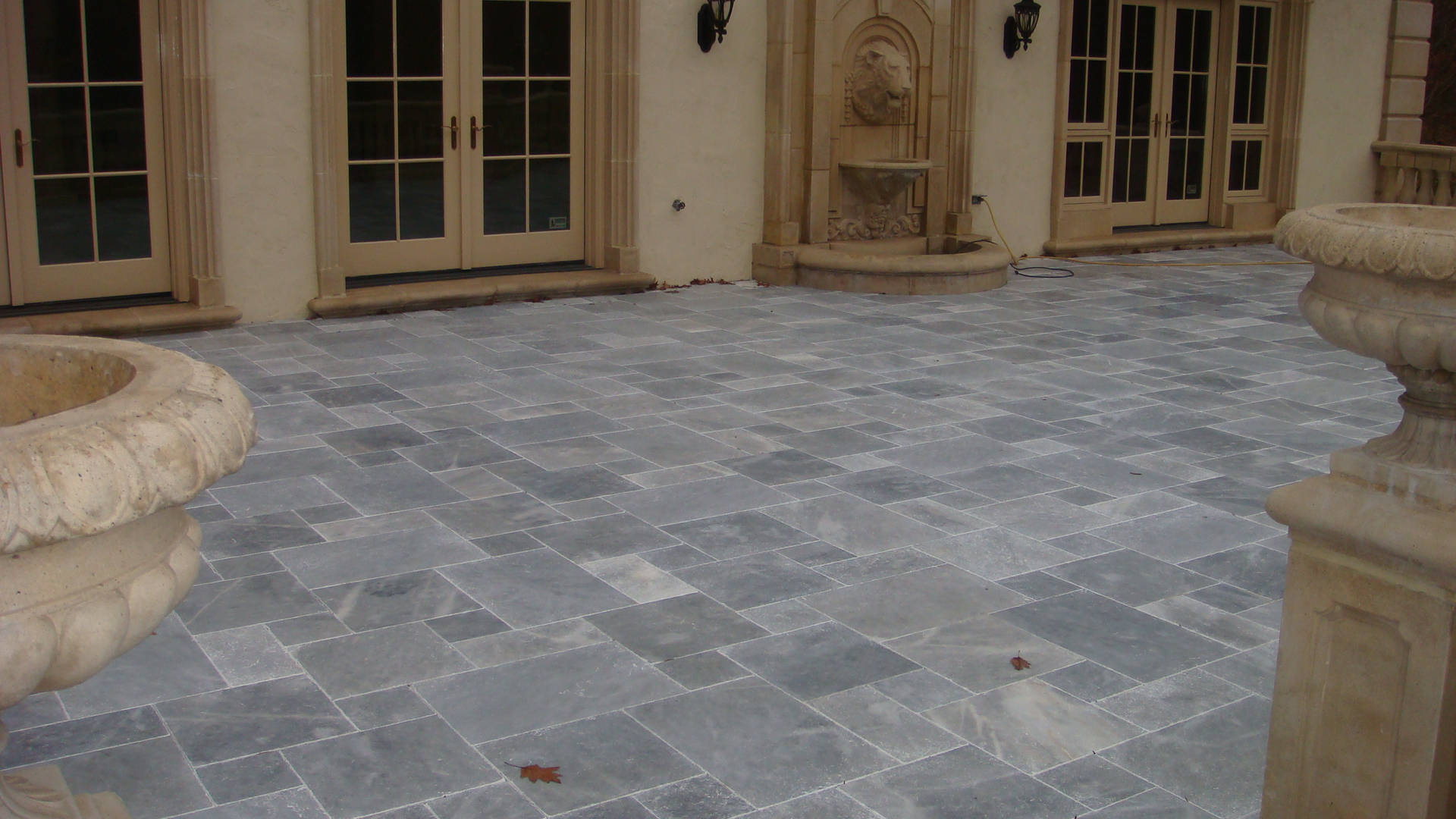 Walnut-Noce-Silver-Scabos-Ivory-Chestnut-Travertine-Pavers
